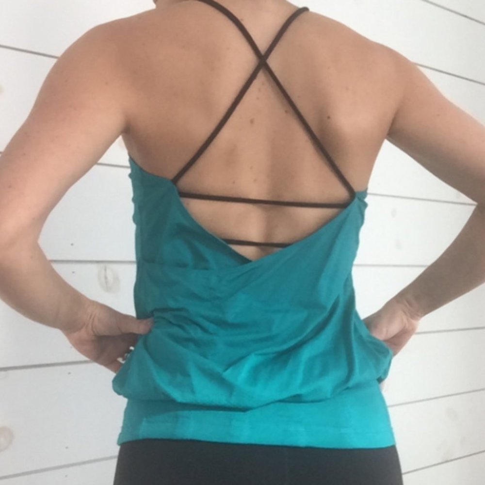 Lululemon Flow and Go Tank Size 4 Teal/Black